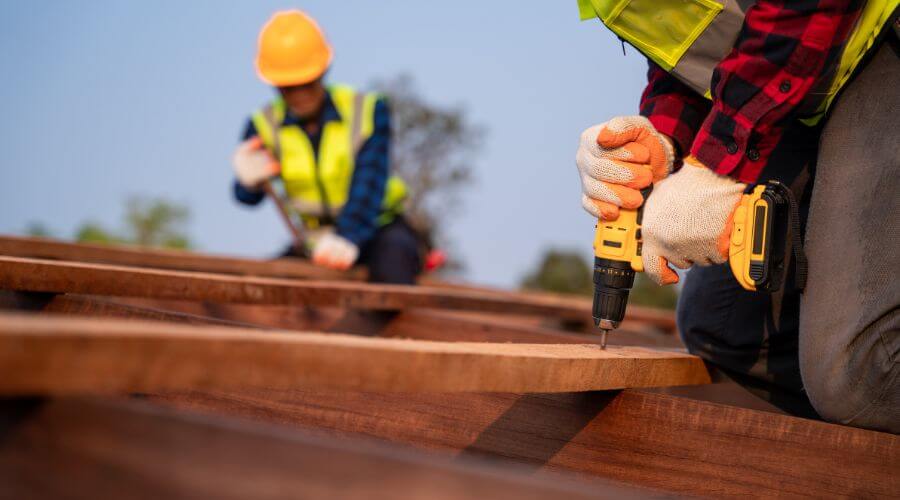 Professional gutter cleaning in Kersey, CO